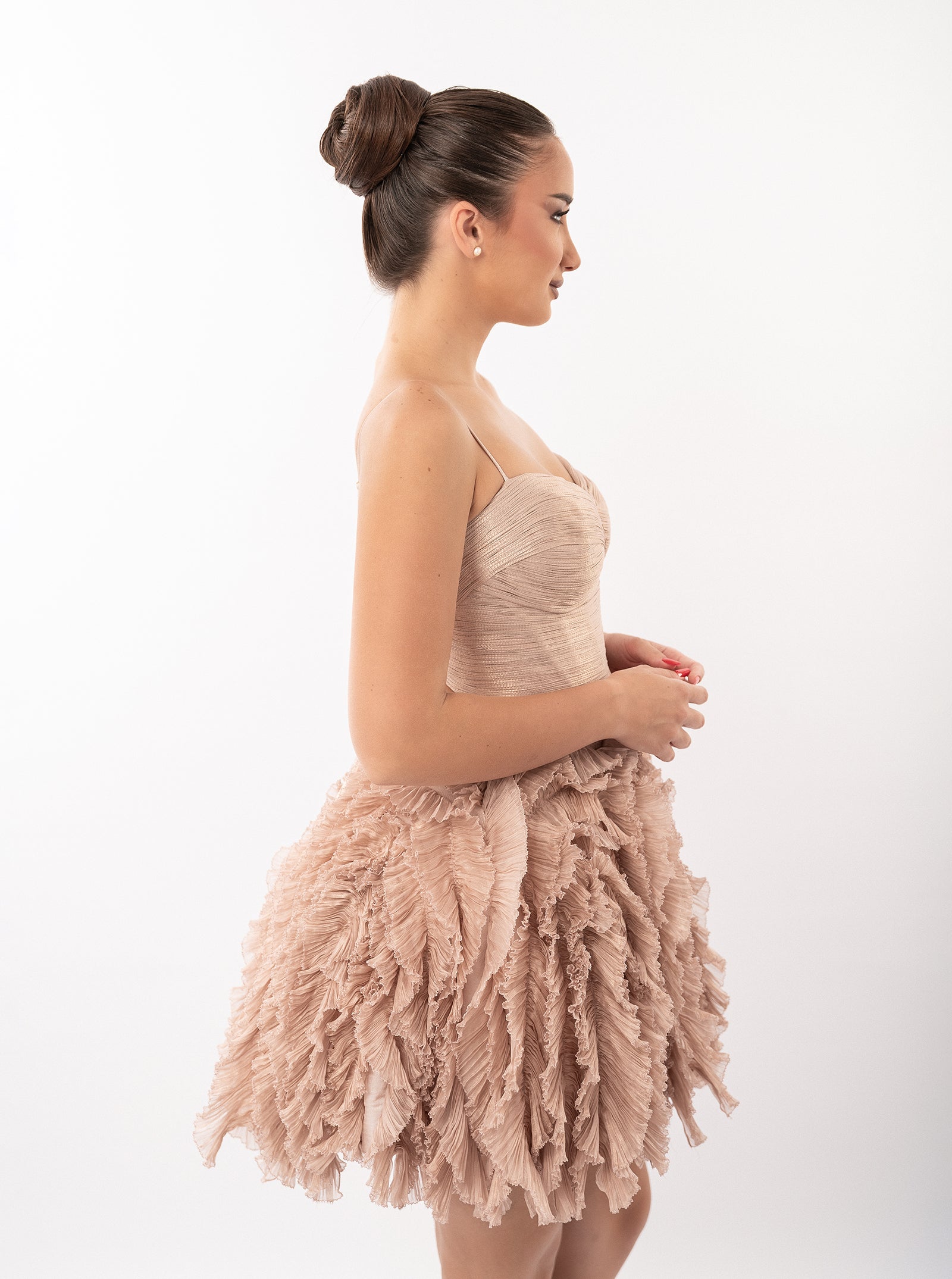 Rochie scurtă, Kate, cu fustă voluminoasă din tulle, nude rose